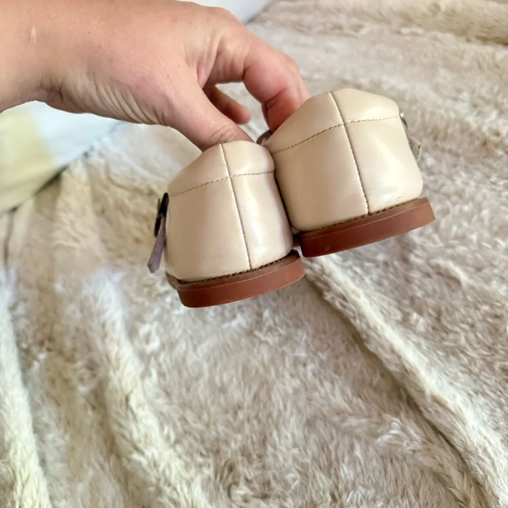 Felix and Flora Beige Mary Jane Shoes Size 2 Girls